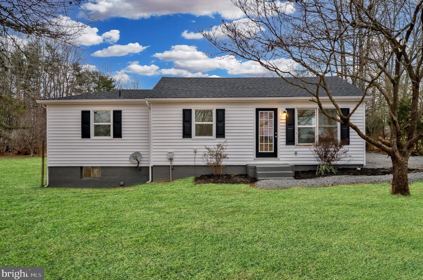 9395 Cedar Hollow Rd, Unionville, VA 22567