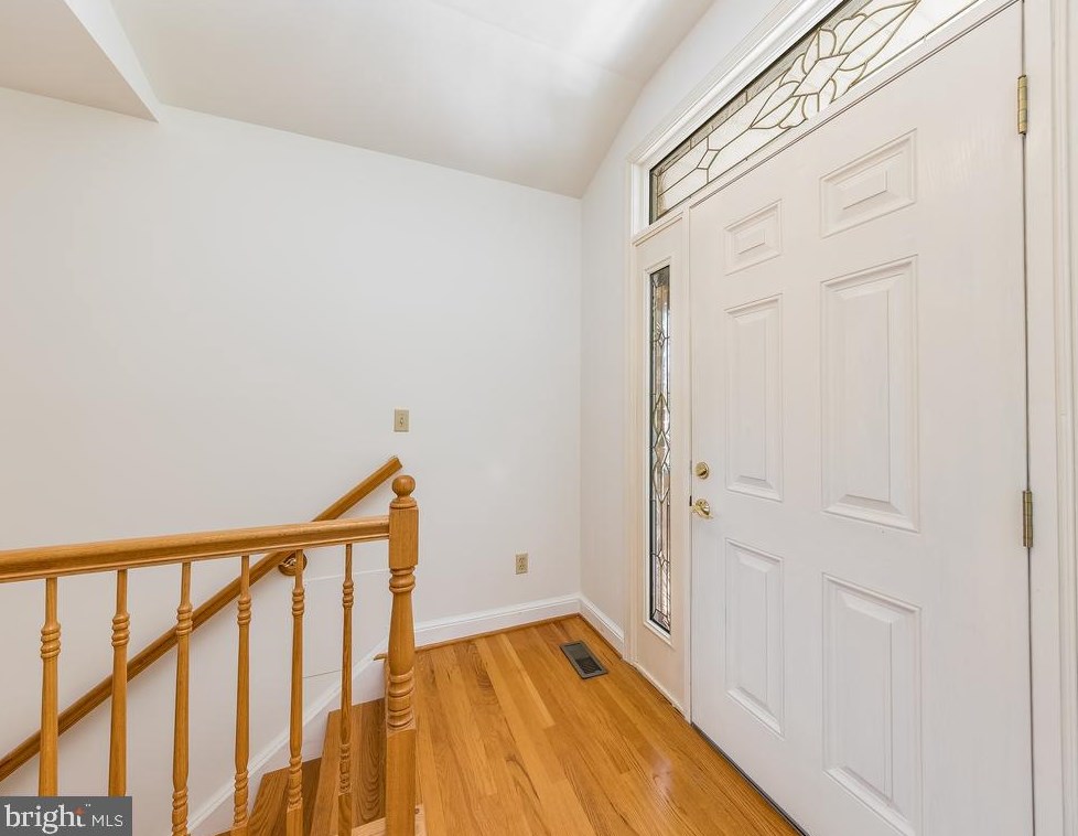 713 Gold Valley Rd, Locust Grove, VA 22508