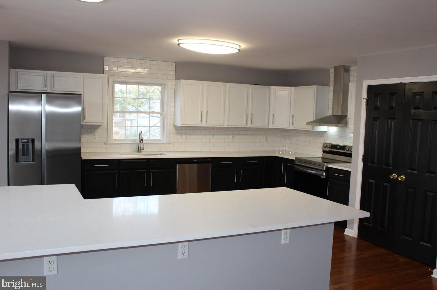 717 Gold Valley Rd, Locust Grove, VA 22508