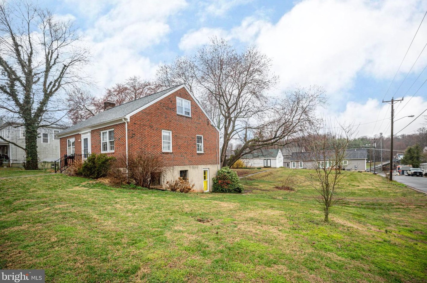 274 Peliso Ave, Madison Mills, VA 22960