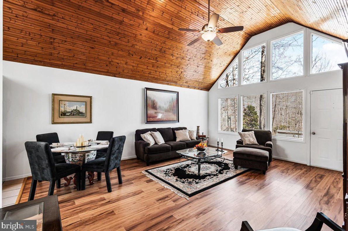 110 Gold Rush Dr, Locust Grove, VA 22508