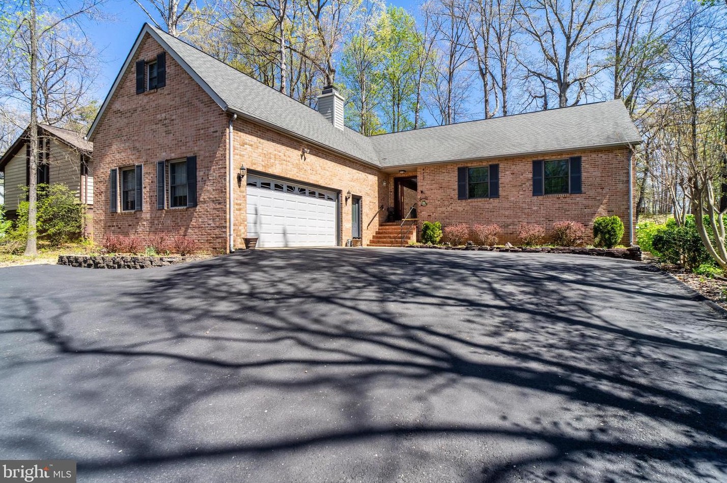 4102 Lakeview Pkwy, Locust Grove, VA 22508