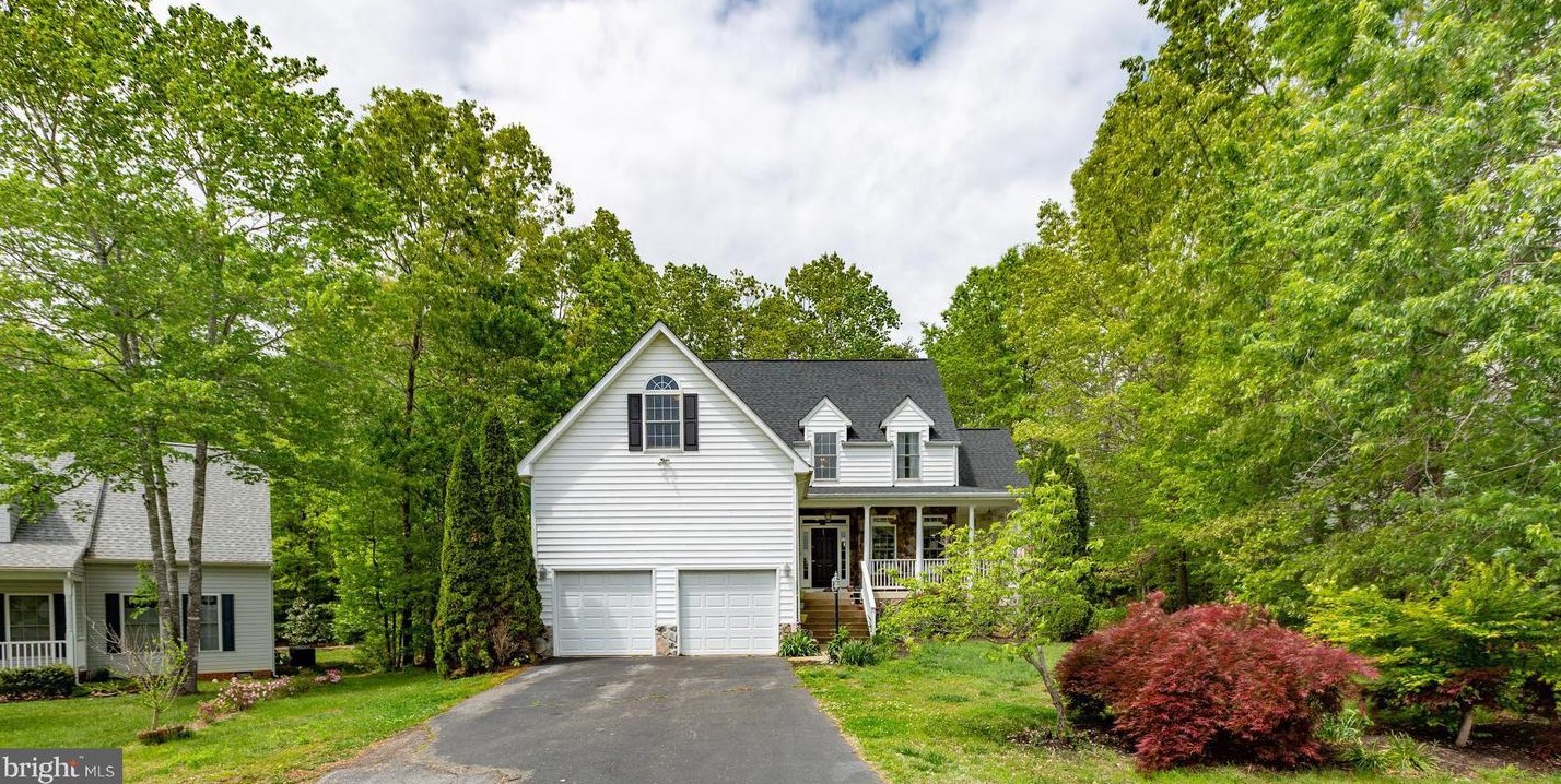 1472 Morris Pond Dr, Locust Grove, VA 22508