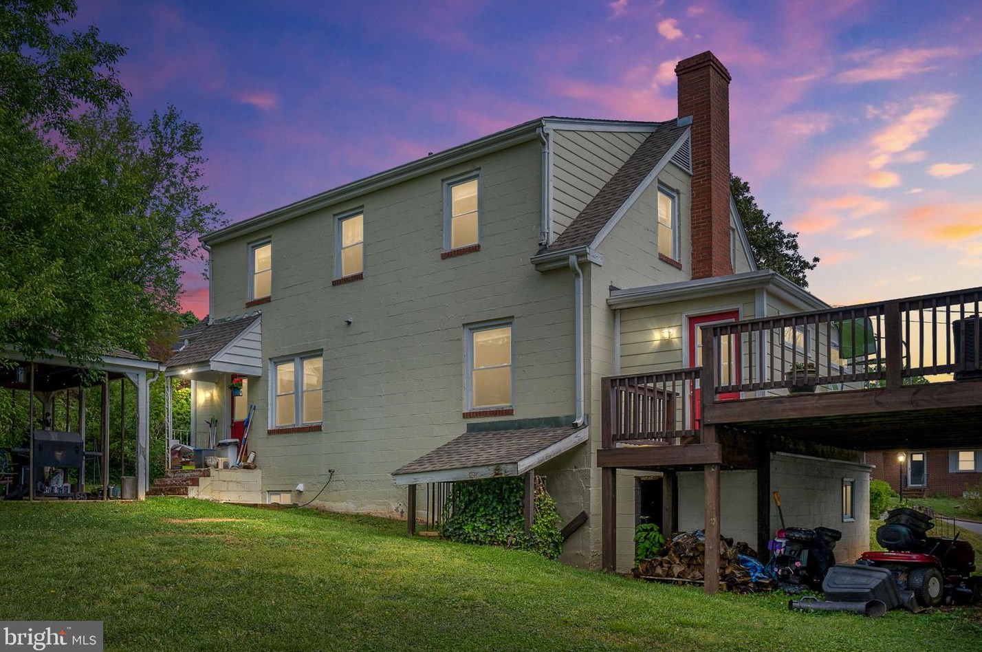 192 Blue Ridge Dr, Madison Mills, VA 22960