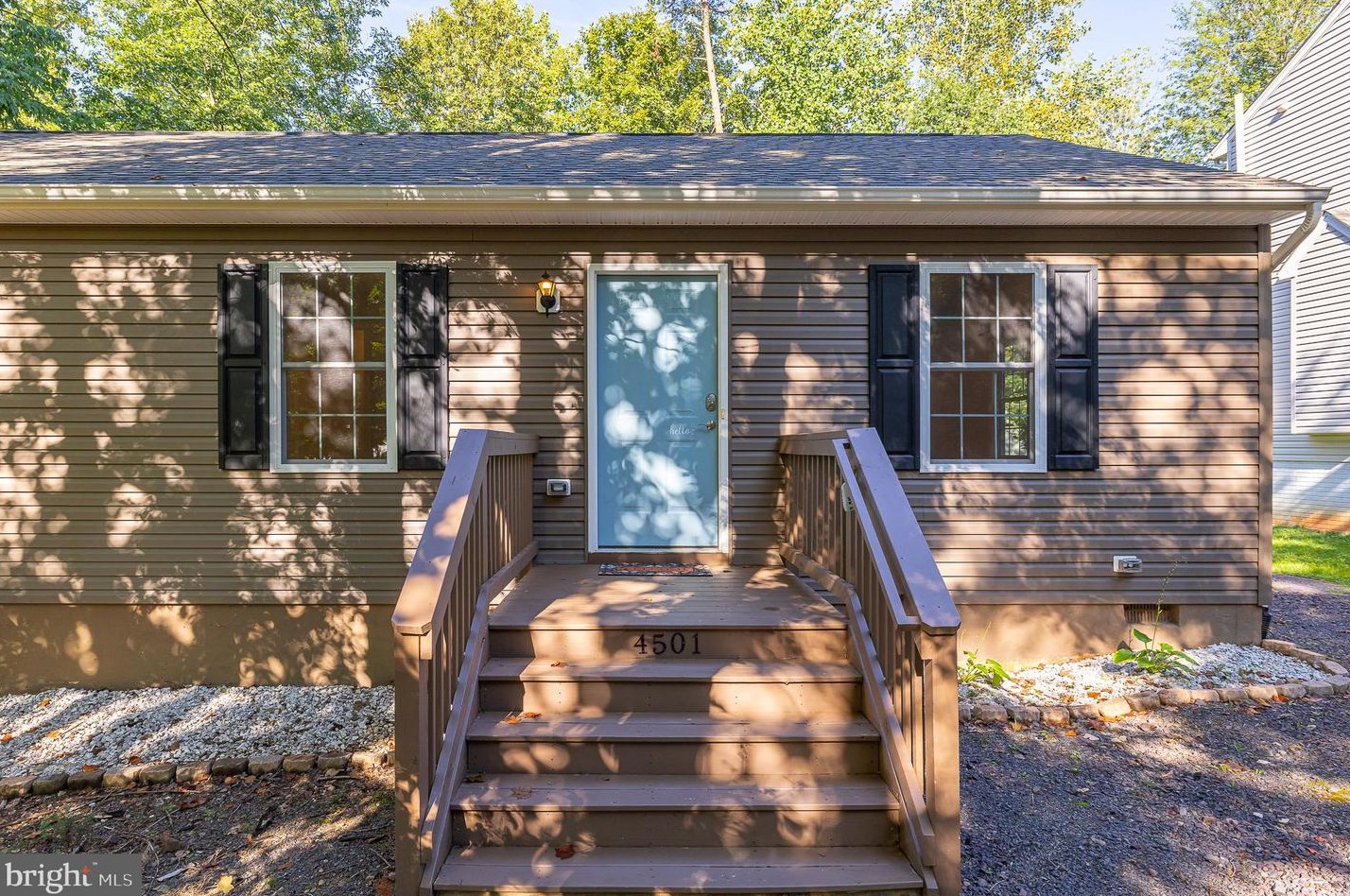 4501 Lakeview Pkwy, Locust Grove, VA 22508