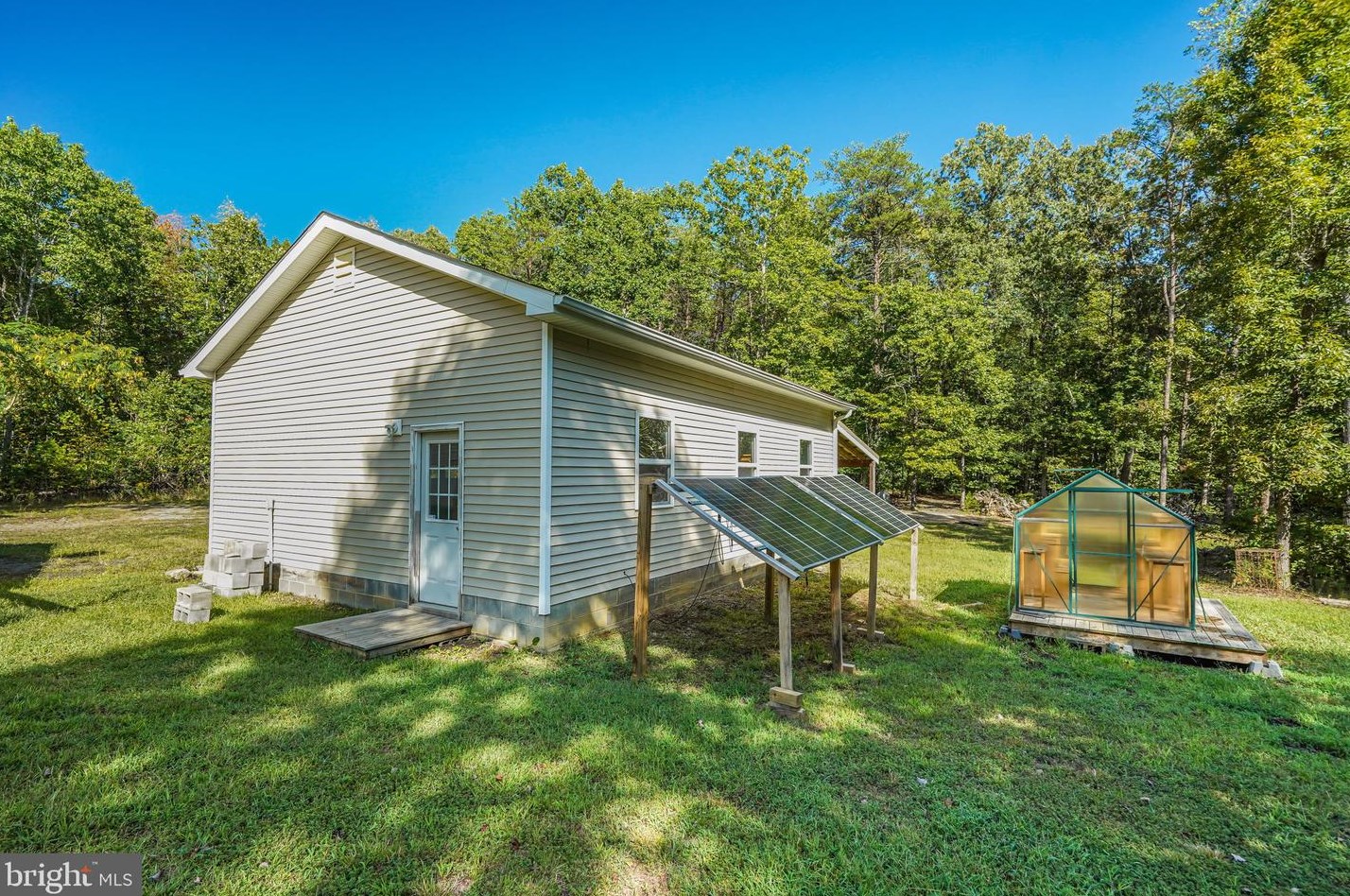 15321 Dragon Hill Dr, Burnleys, VA 22923