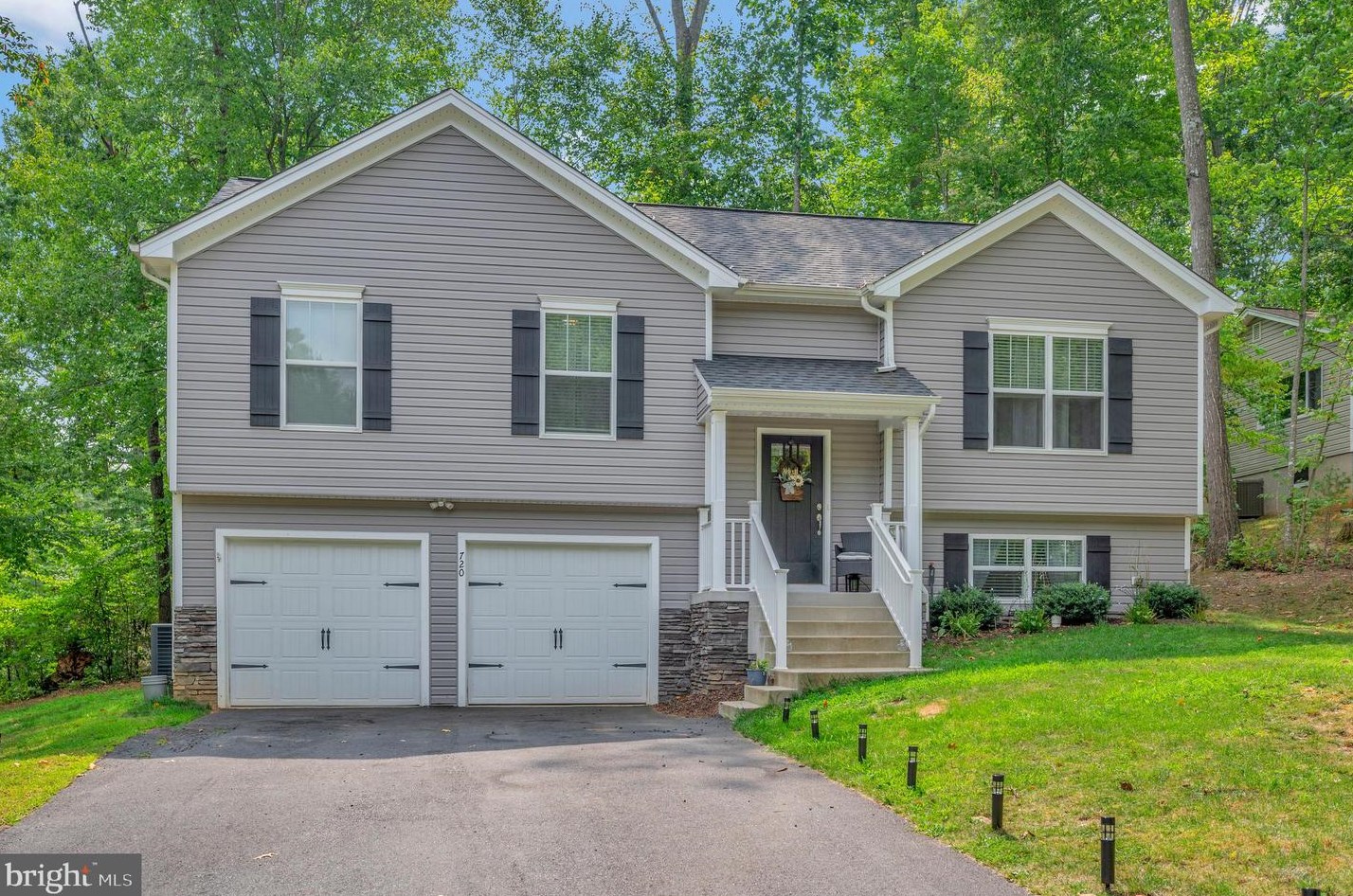 720 Gold Valley Rd, Locust Grove, VA 22508