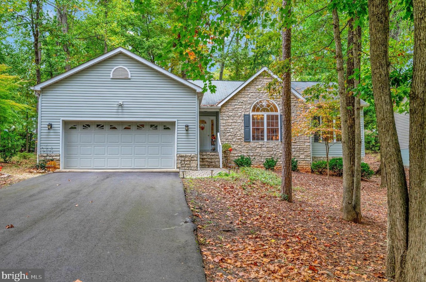 110 Greenspring Rd, Locust Grove, VA 22508