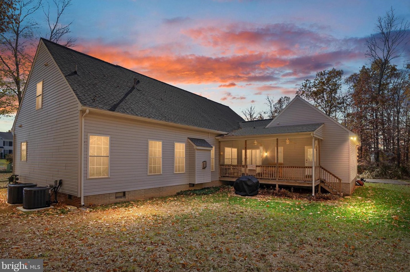 1476 Morris Pond Dr, Locust Grove, VA 22508
