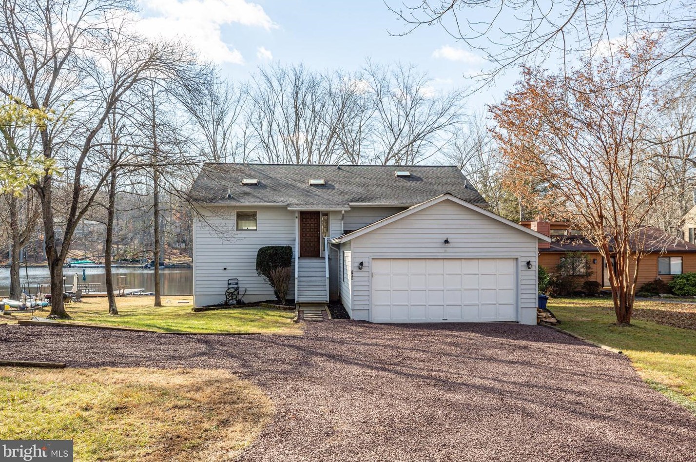 108 Harrison Cir, Locust Grove, VA 22508