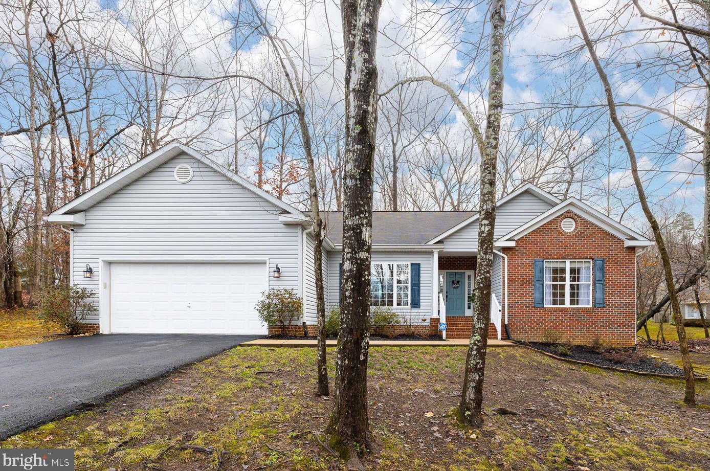 115 Ashlawn Ct, Locust Grove, VA 22508
