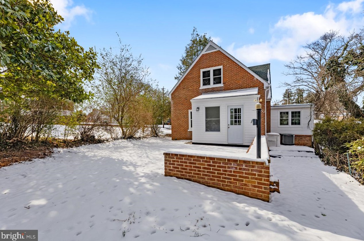 151 Almond St, Madison Mills VA  22960-1343 exterior