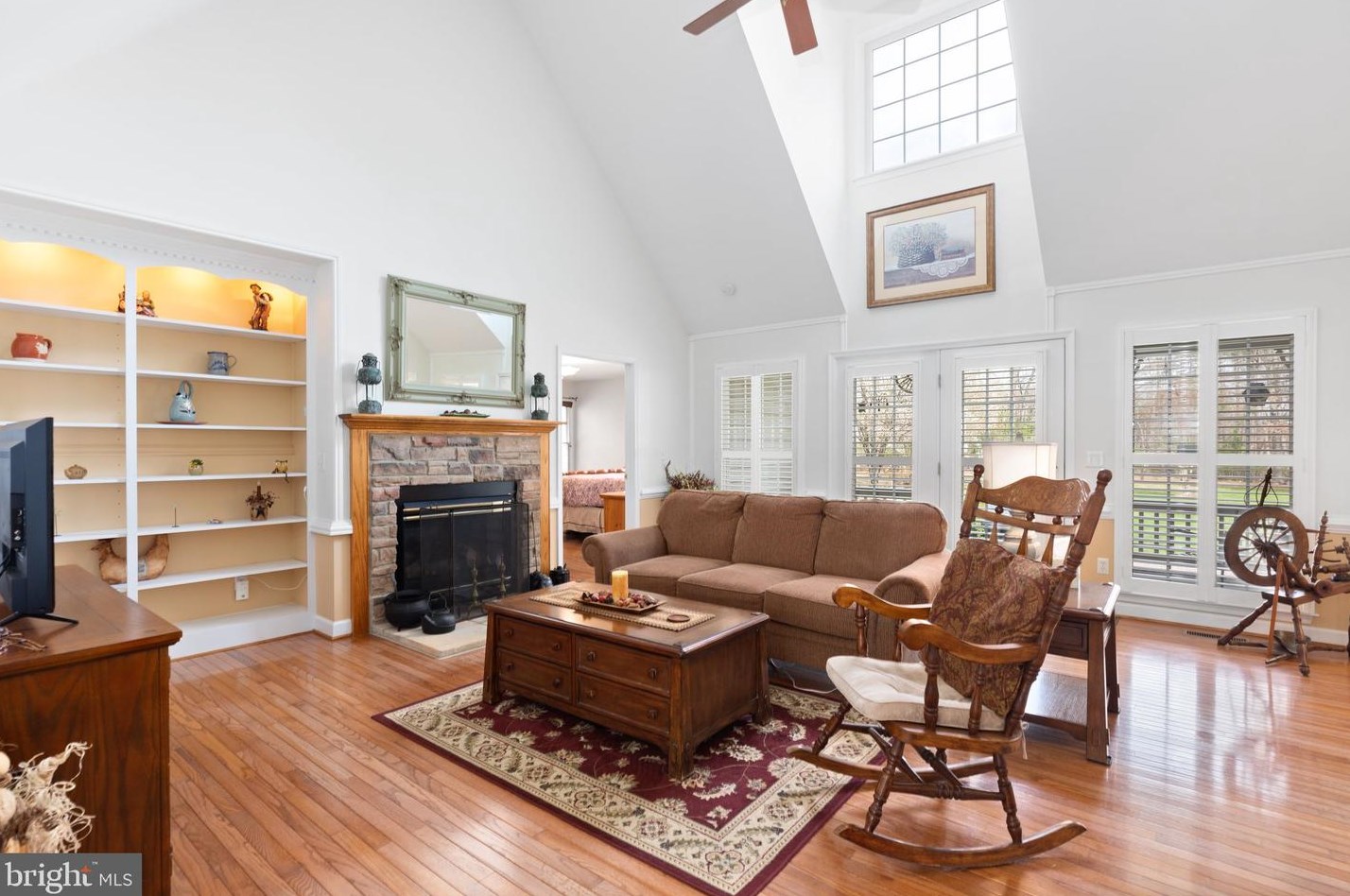 26345 Mountain View Dr, Rhoadesville, VA 22542