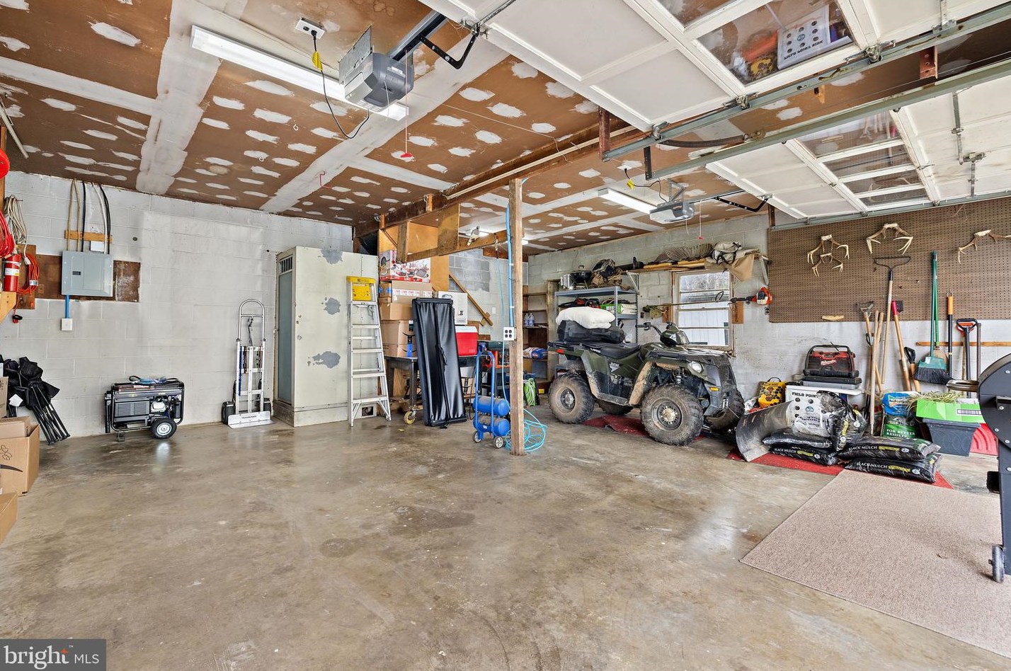 19595 Constitution Hwy, Madison Mills VA  22960-4309 exterior