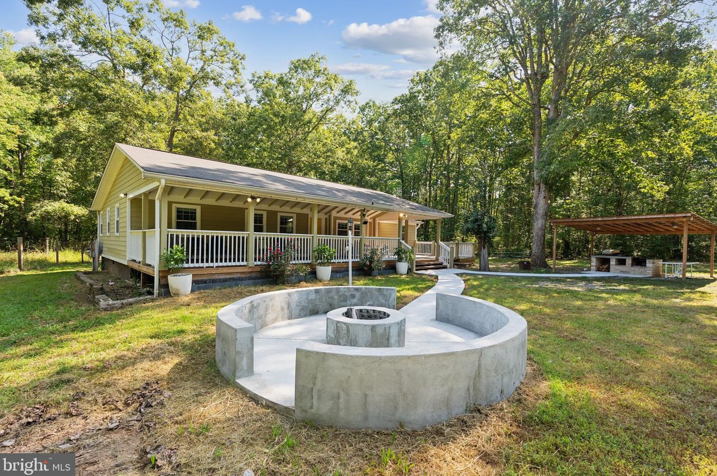 31055 Lumber Rd, Locust Grove, VA 22508
