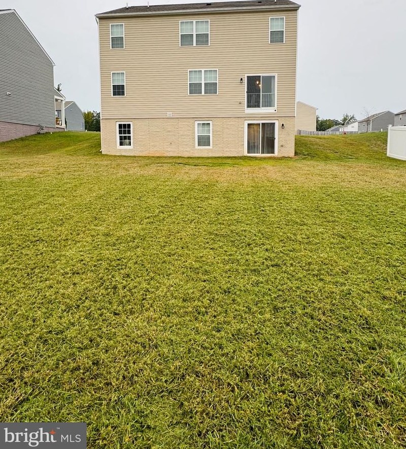 35478 River Bend Dr, Locust Grove, VA 22508