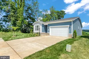 635 Clover Ln, Orange, VA 22960 - Photo 2