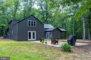 18184 Crawford Ln, Gordonsville, VA 22942 - Photo 2