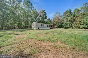 24221 Post Oak Ln, Unionville, VA 22567 - Photo 2