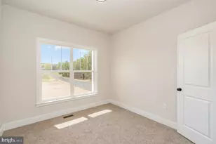 26700 Daniels Point Dr, Unionville, VA 22567 - Photo 18