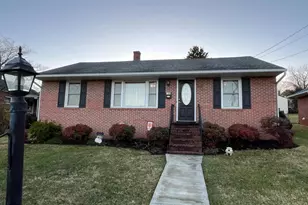 198 Burgess St, Orange, VA 22960 - Photo 2