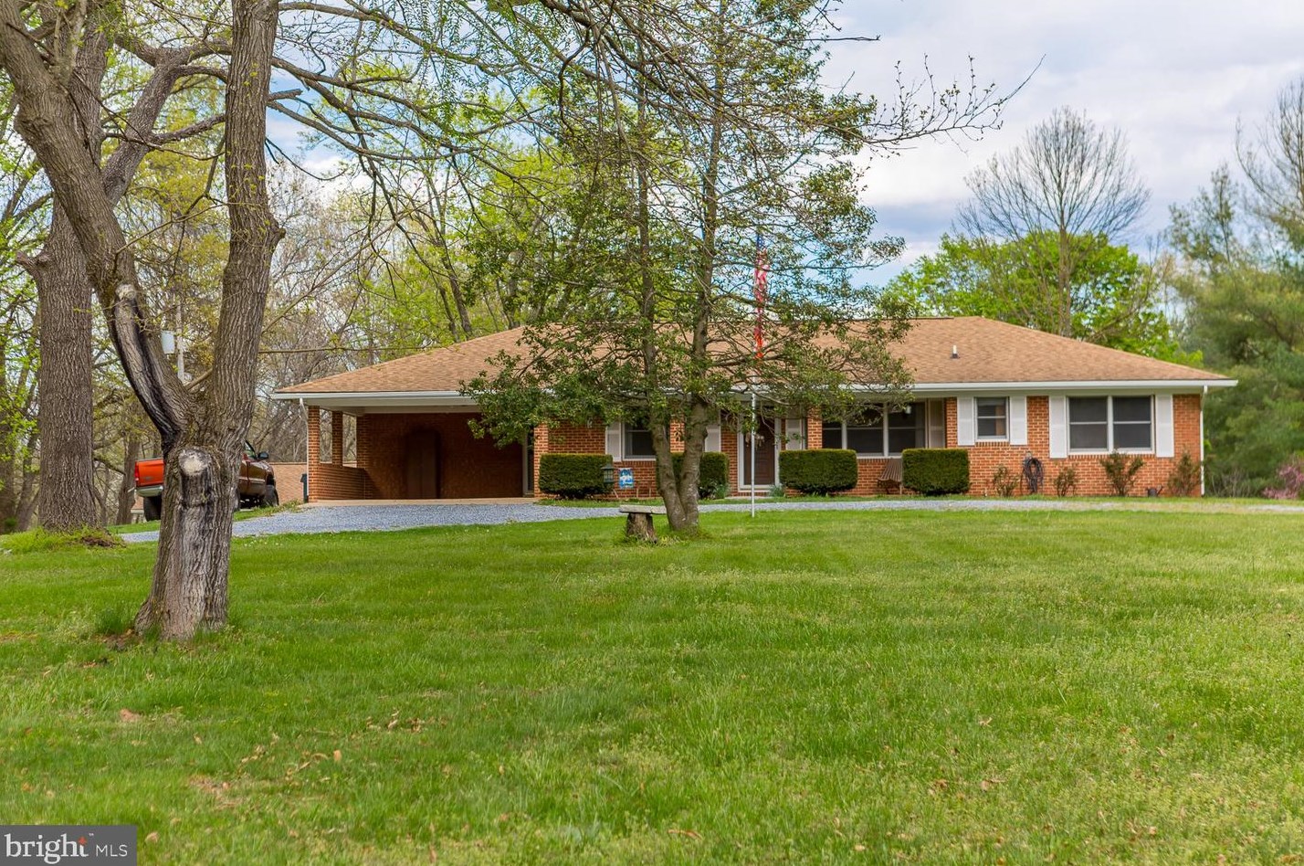 918 Shipyard Rd, Shenandoah, VA 22849-3927