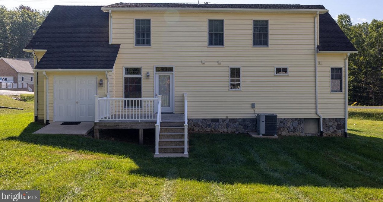 141 Back Rd, Shenandoah, VA 22849-4003