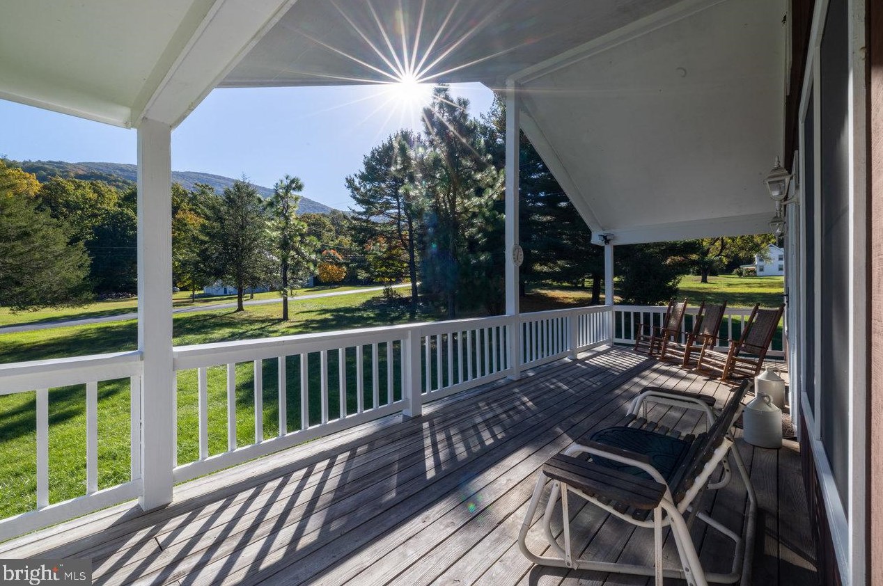 4064 Pine Grove Rd, Stanley, VA 22851