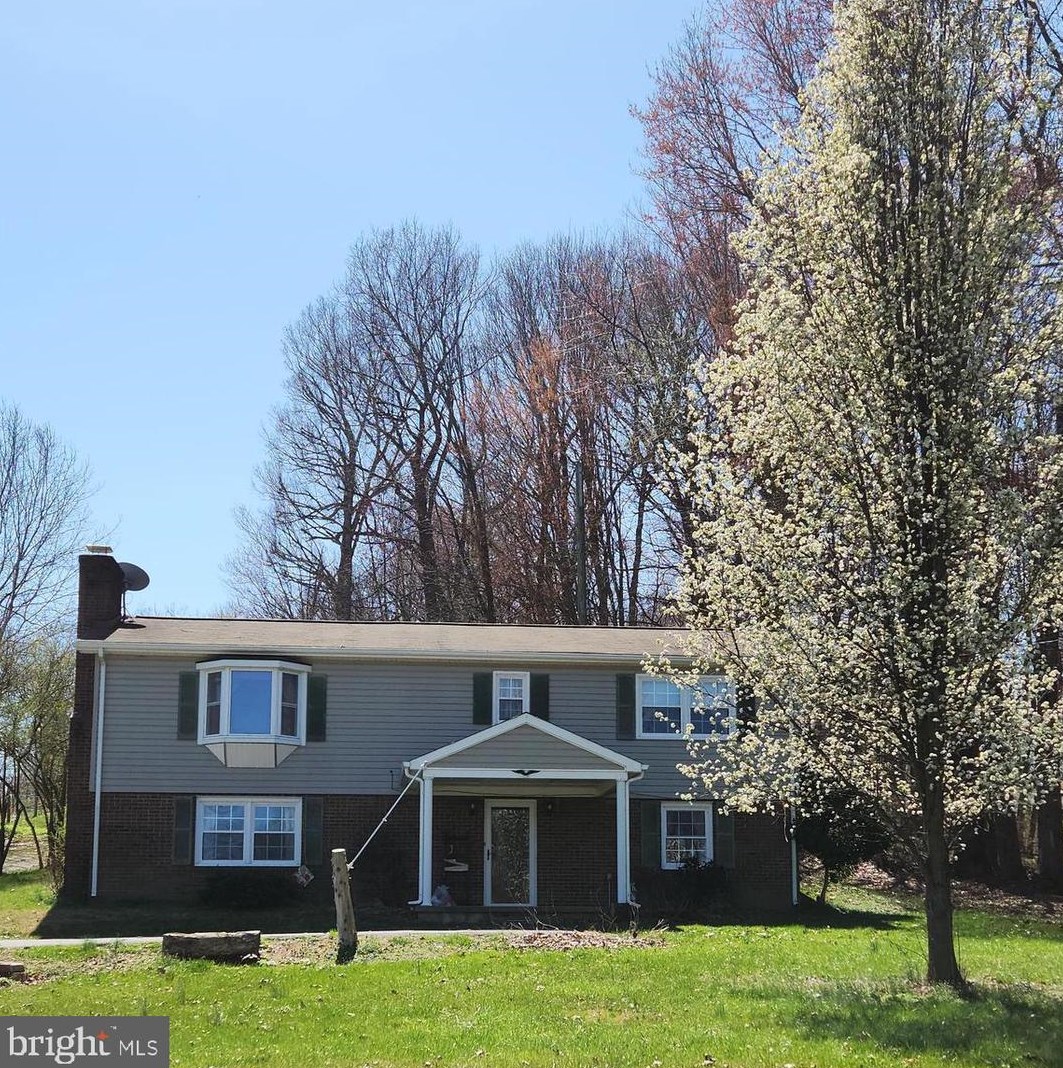 432 Sunnyview Dr, Rileyville, VA 22650