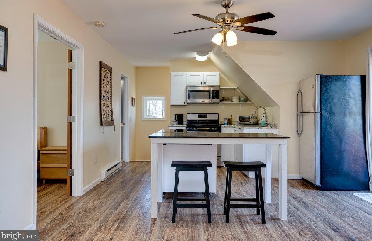 351 Cobblestone Ln, Shenandoah, VA 22849-3369