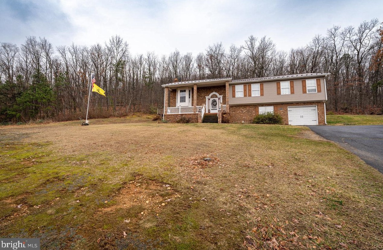 166 Owens Dr, Stanley, VA 22851-4800