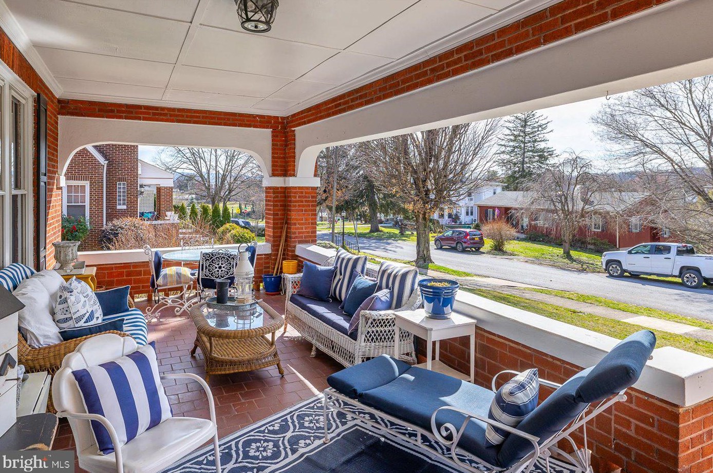 17 Blue Ridge Ave, Richmond National Battlefiel, VA 22835