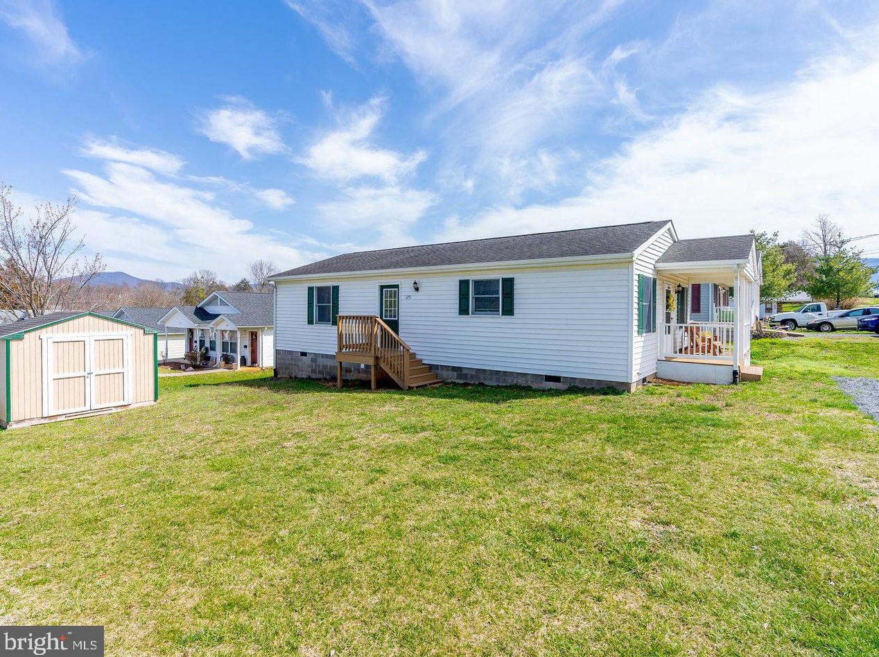 175 Village Pl, Richmond National Battlefiel VA  22835-1502 exterior