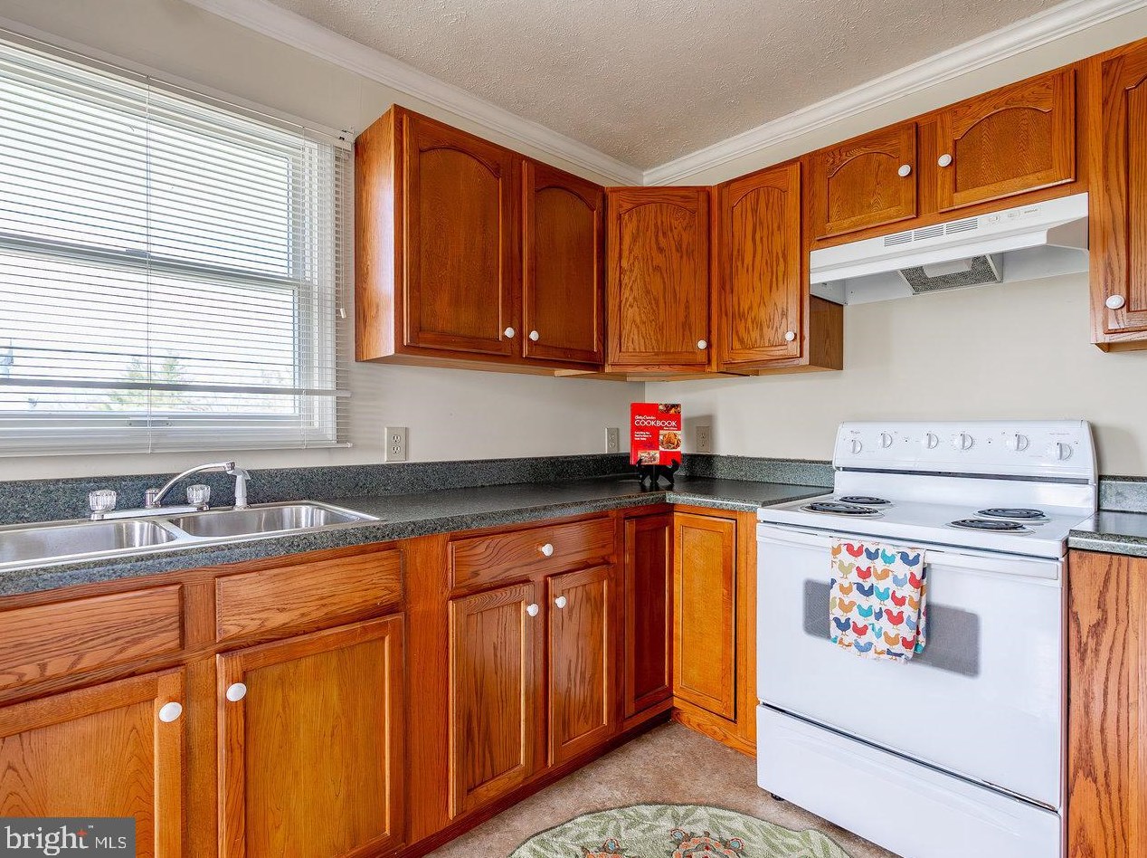 175 Village Pl, Richmond National Battlefiel VA  22835-1502 exterior