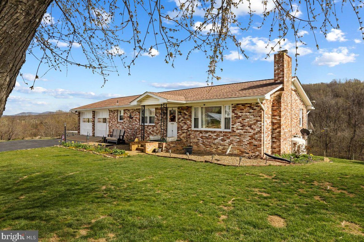 1167 Newport Rd, Shenandoah, VA 22849-3100
