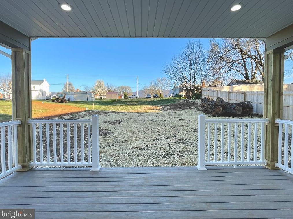 205 1st St, Richmond National Battlefiel VA  22835-2045 exterior