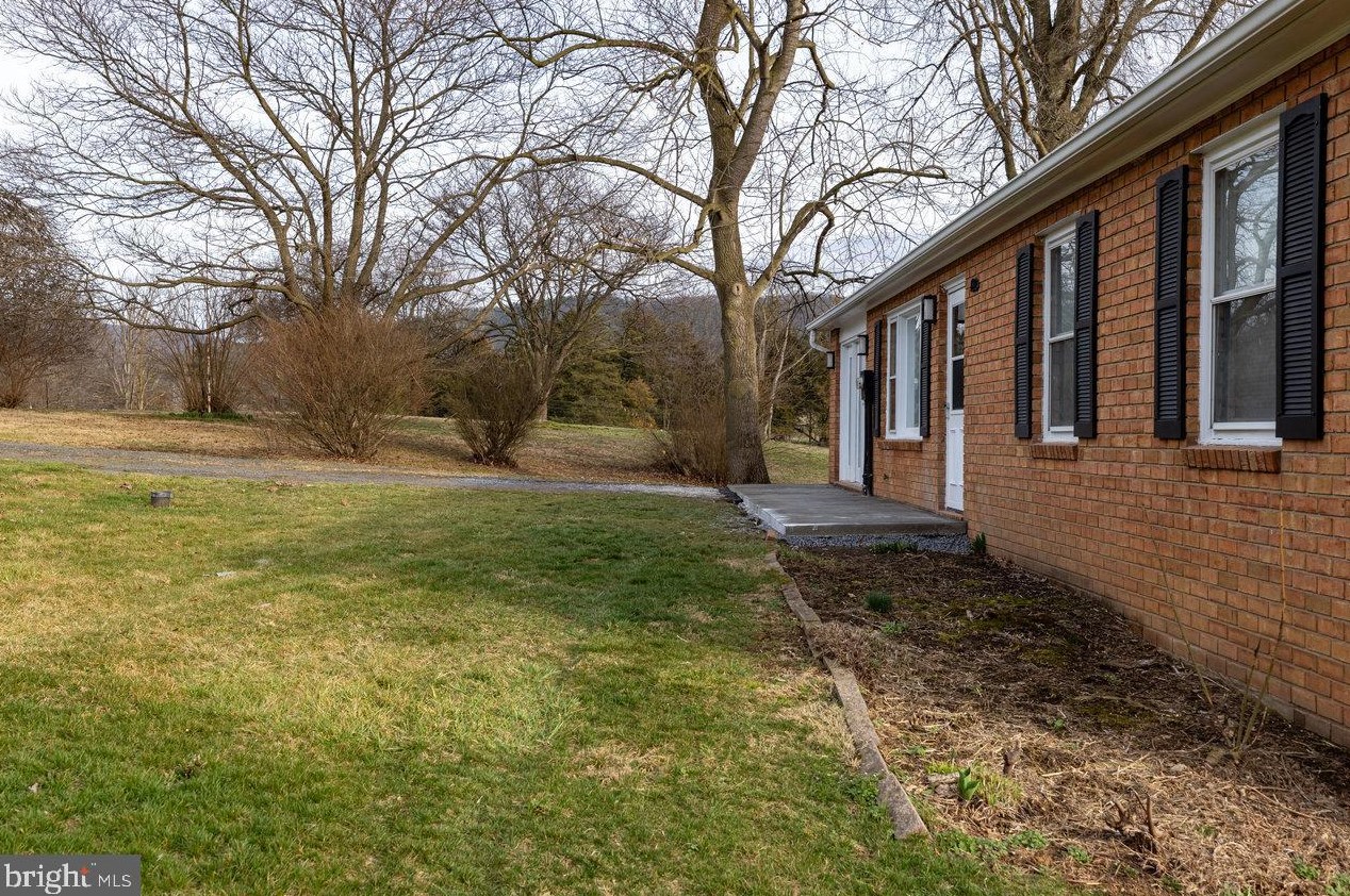 300 Martin St, Richmond National Battlefiel VA  22835-4515 exterior