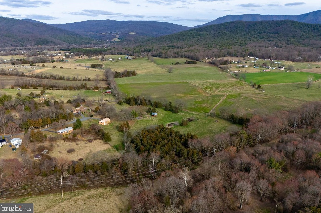 300 Martin St, Richmond National Battlefiel VA  22835-4515 exterior