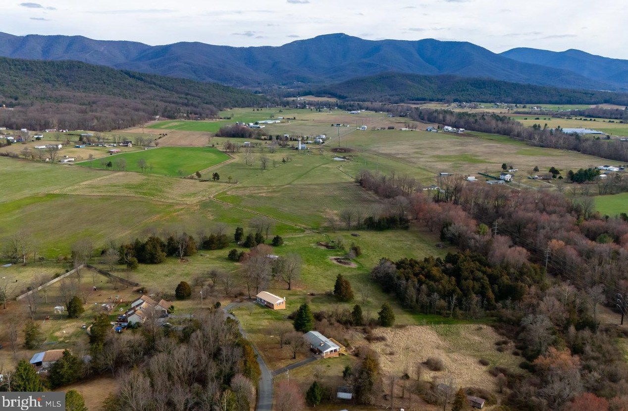 300 Martin St, Richmond National Battlefiel VA  22835-4515 exterior