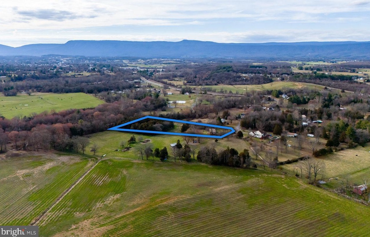 300 Martin St, Richmond National Battlefiel VA  22835-4515 exterior