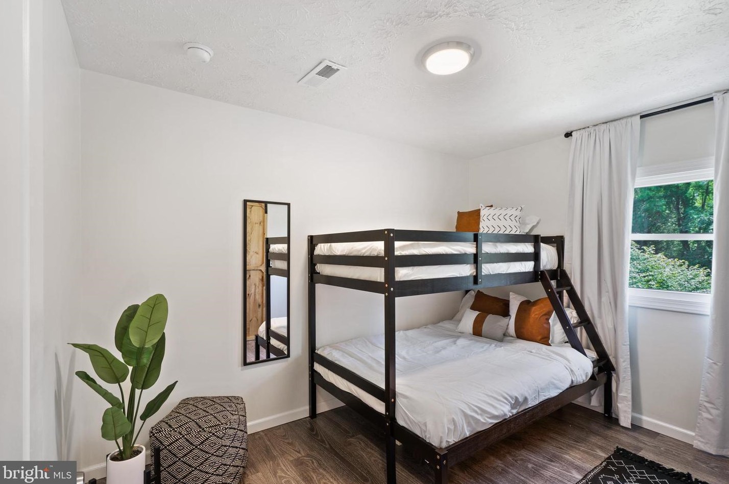 131 Bixlers Fry Rd, Richmond National Battlefiel VA  22835-1804 exterior