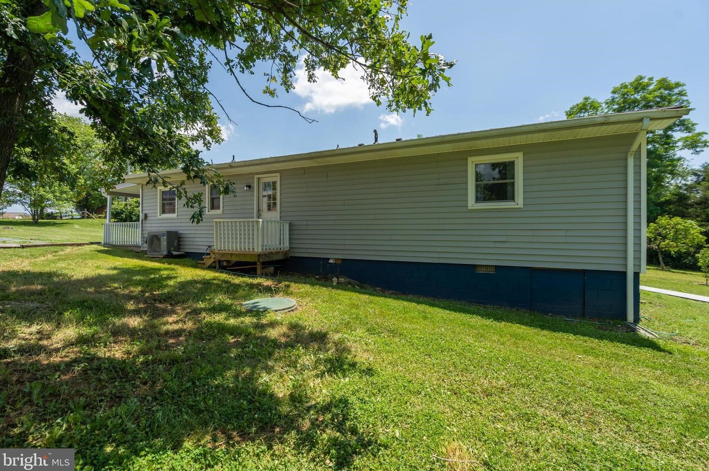 131 Bixlers Fry Rd, Richmond National Battlefiel VA  22835-1804 exterior