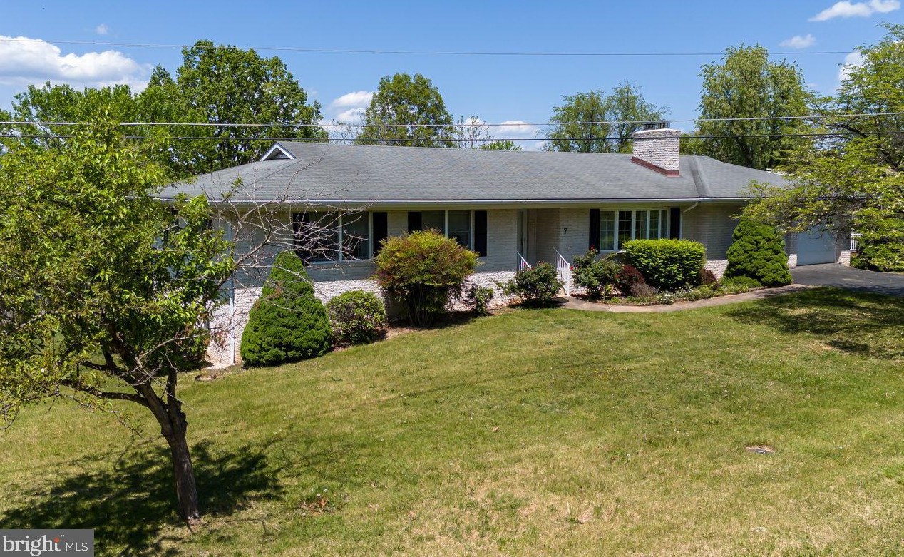 7 Canaan St, Richmond National Battlefiel, VA 22835-9730