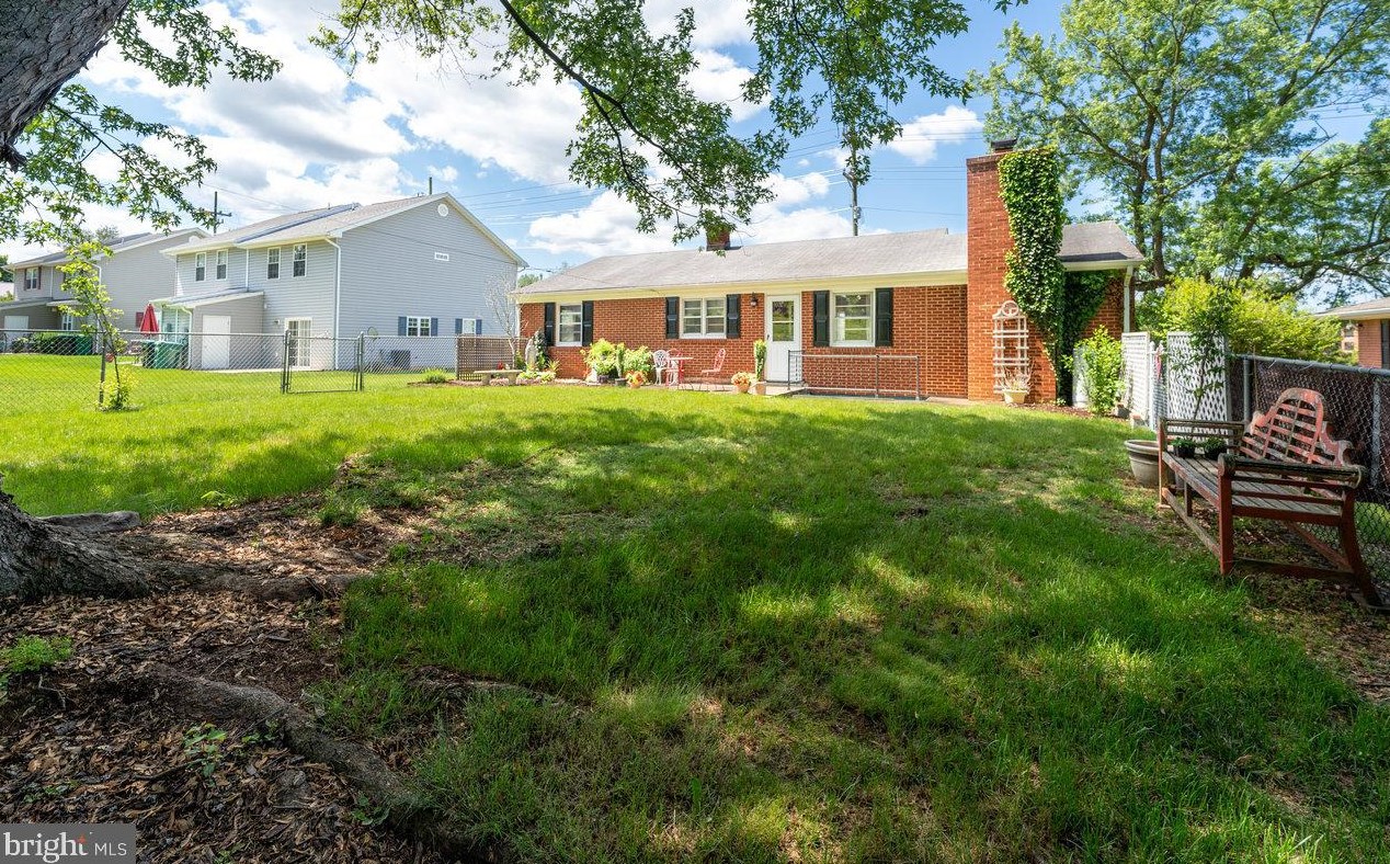 103 Luray Ave, Richmond National Battlefiel VA  22835-1375 exterior