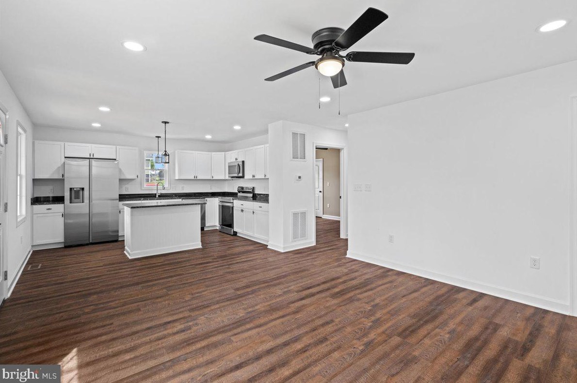 513 6th St, Richmond National Battlefiel, VA 22835-1449