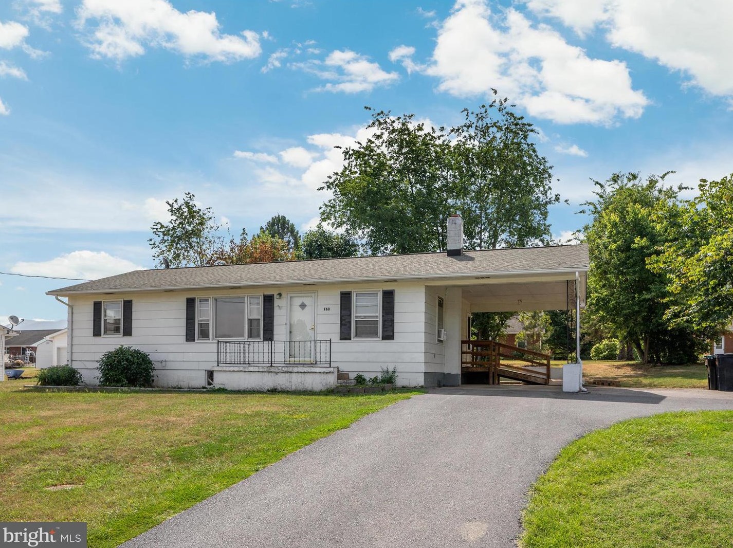 163 Sunset Dr, Stanley, VA 22851