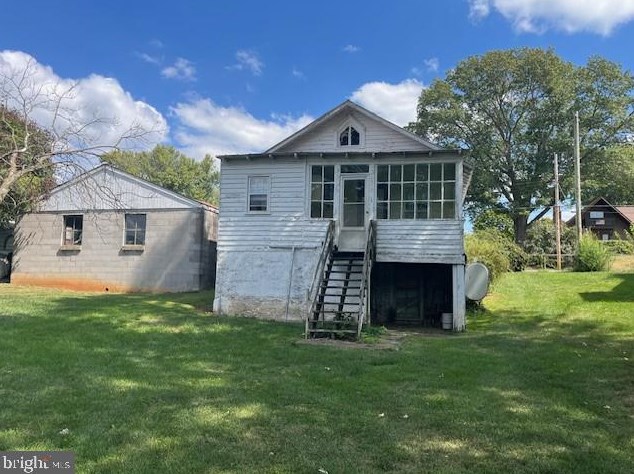 615 9th St, Shenandoah, VA 22849