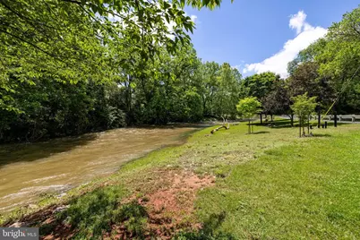 102 S Hawksbill Street, Luray, VA 22835 - Photo 58