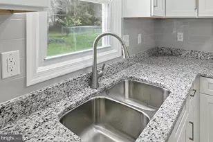 26 O Flinn St, Luray, VA 22835 - Photo 10