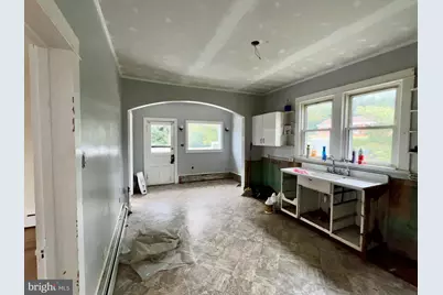 411 Shenandoah Avenue, Shenandoah, VA 22849 - Photo 8